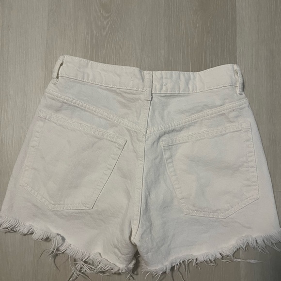 White Zara zw the cut-off shorts size US 2 - Picture 3 of 4